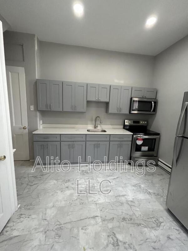 Building Photo - 141 N Eighth St