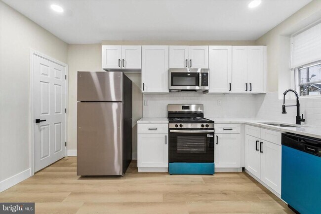 Foto del edificio - 5959 Upland Way