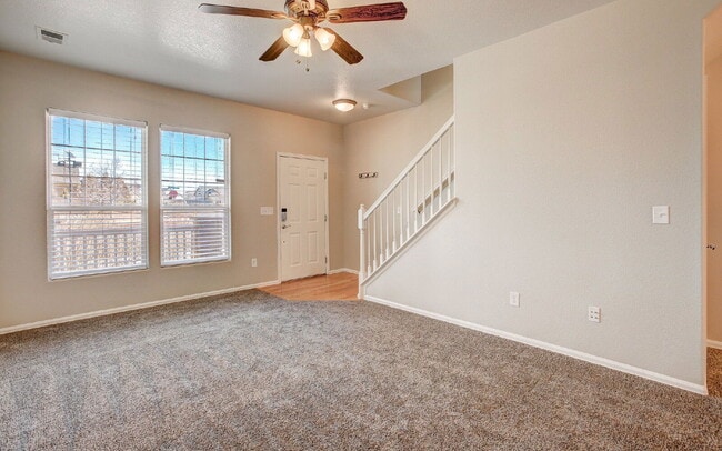 Foto del edificio - 4843 Harrier Ridge Dr