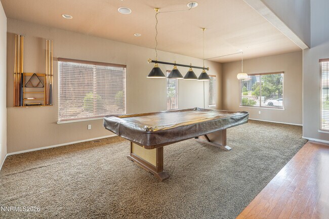 Foto del edificio - 3270 Creekside Ln