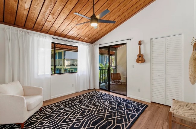 Building Photo - 2141 Awihi Pl