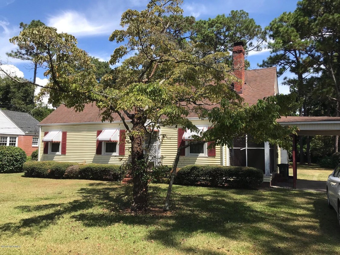 Foto principal - 317 Pine Grove Dr