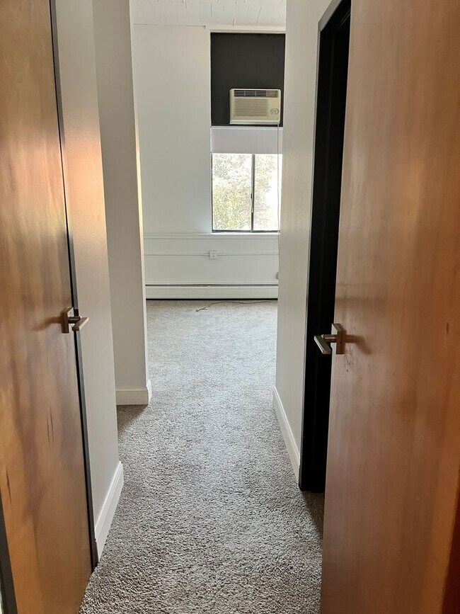 Building Photo - Leasing Agent