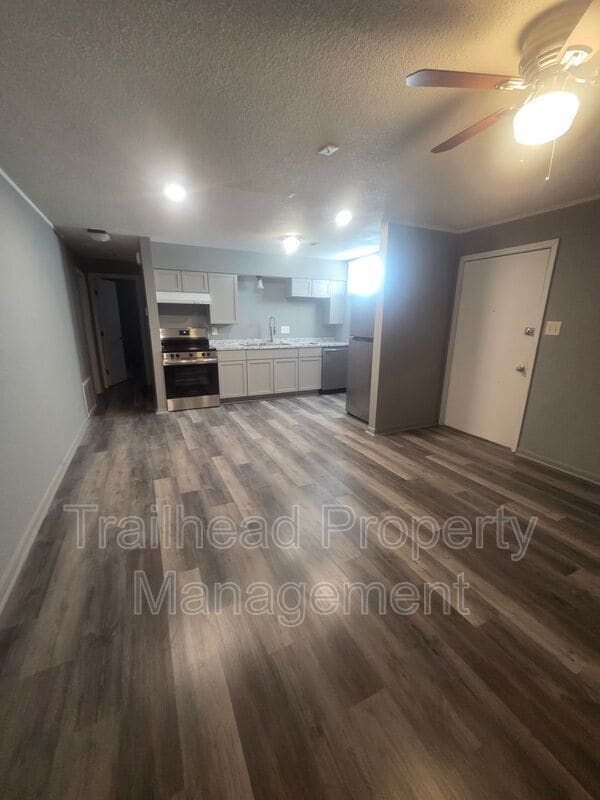 Foto del edificio - 905 Madison St