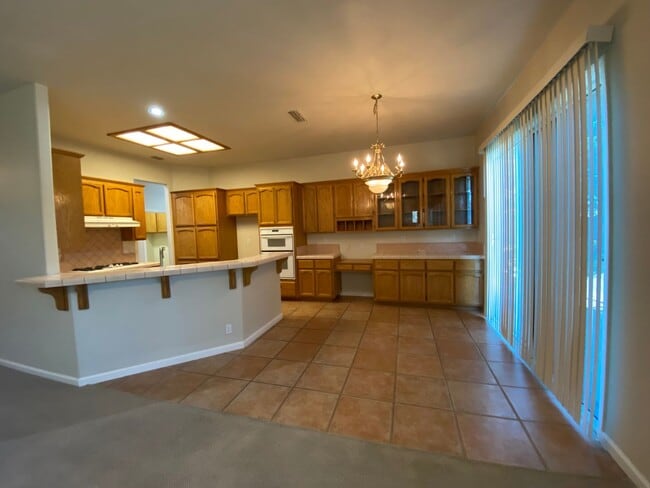 Building Photo - 1005 Halidon Way