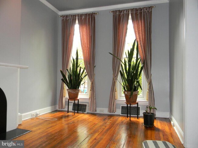 Building Photo - 9 N Collington Ave