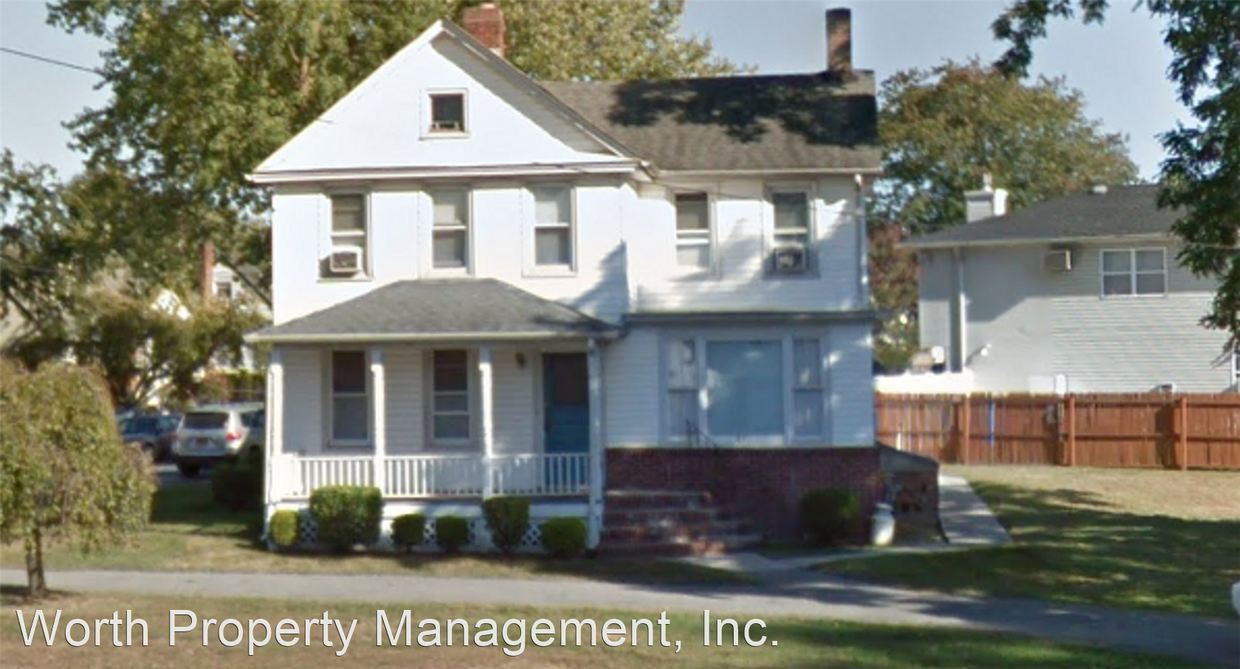 Primary Photo - 3 br, 1.5 bath House - 871 Uniondale AVe 871