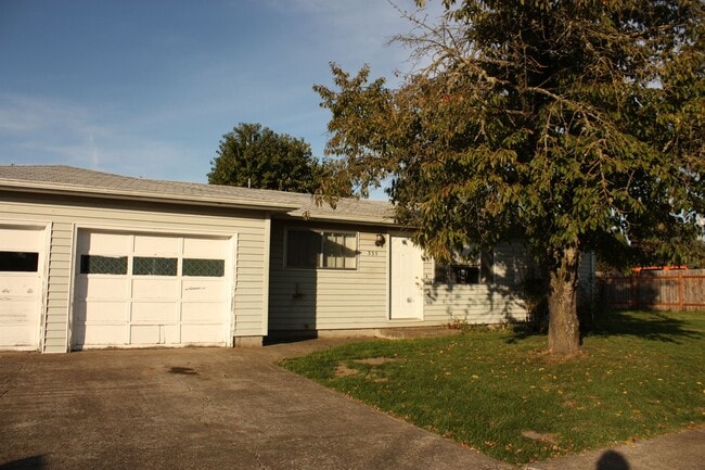 Foto del edificio - 2 Bedroom Duplex ~ Albany ~ Pet Friendly