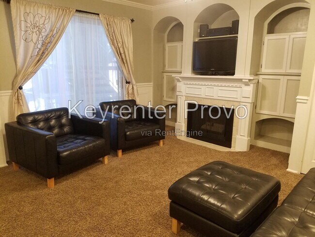 Foto del edificio - 1686 Hickory Ln