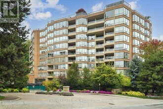 Building Photo - 3800 Yonge St