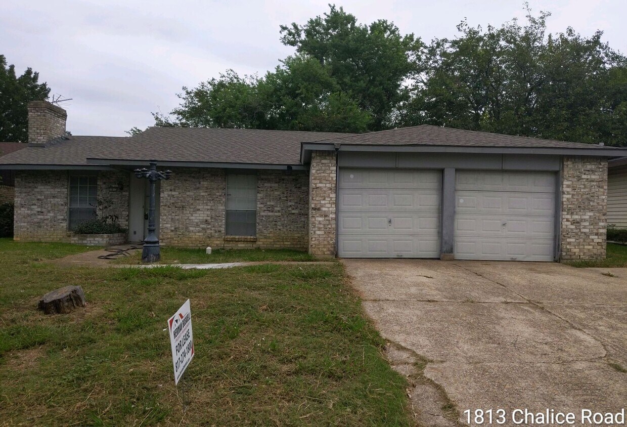 Primary Photo - 1813 Chalice, Arlington, TX 76015