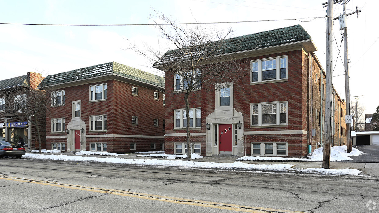 Primary Photo - Larchmont Apartments