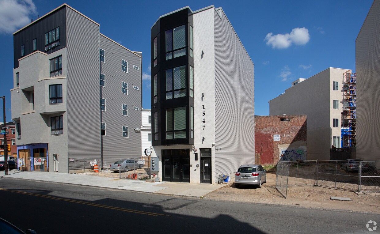 Primary Photo - 1547 Ridge Ave