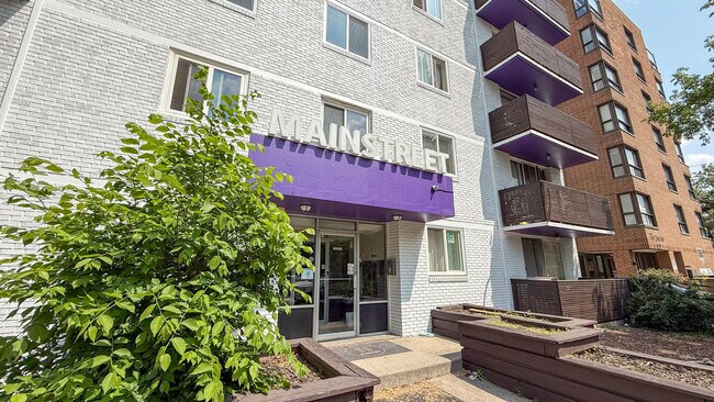 Building Photo - Willmax Apartments