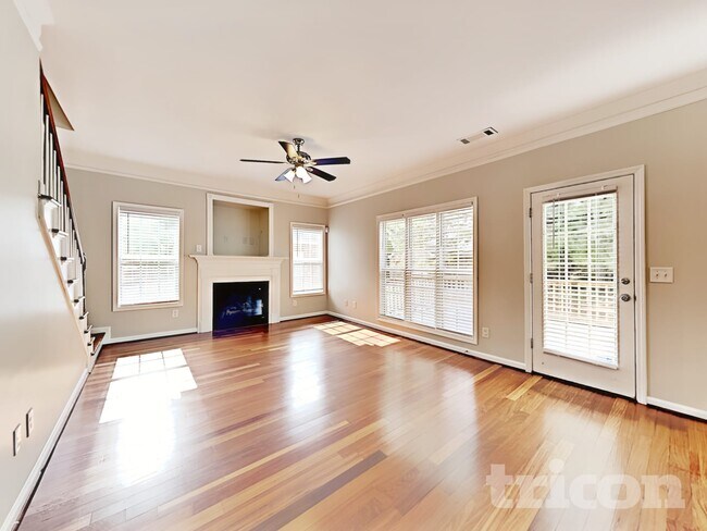 Building Photo - 4311 Glen Heights Way