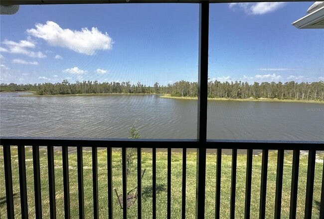 Foto del edificio - 14241 Heritage Landing Blvd