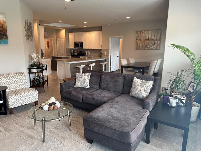 Building Photo - 12531 Lake Portal Dr