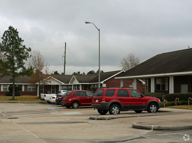 Building Photo - Tomball Pines