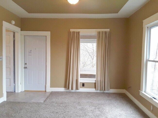 Foto del edificio - 4 Bedroom Single Family Home in Goshen