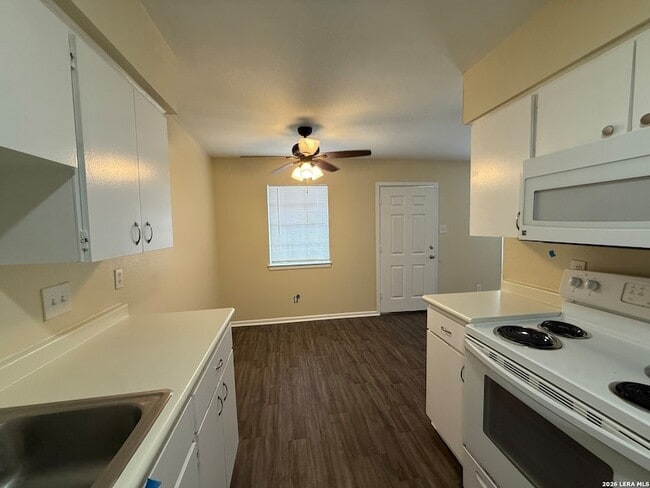 Building Photo - 10815 Baltic Dr