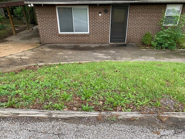 Building Photo - 5142 Old Lemay Ferry Rd
