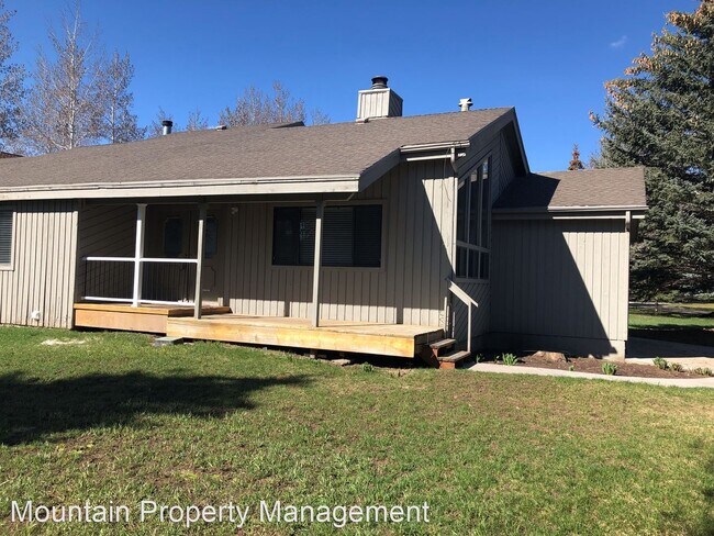 Building Photo - 3 br, 2 bath House - 1473 W. Meadows Conne...