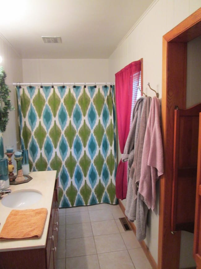 Bathroom - 2181 E Branch Rd