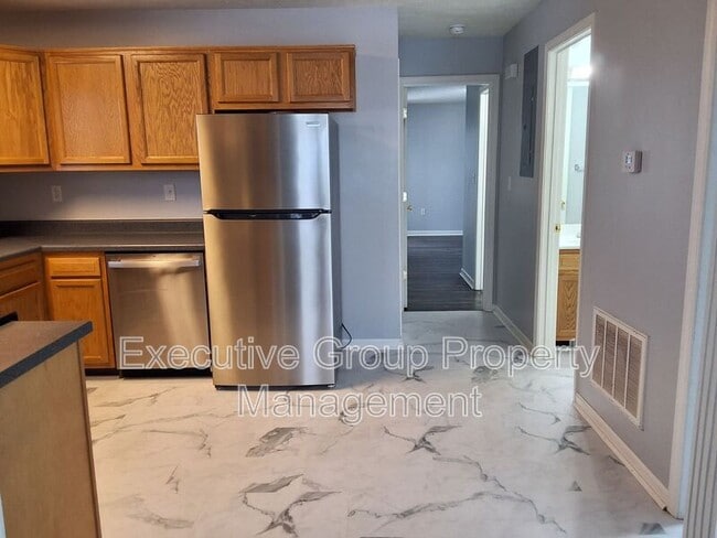 Building Photo - 103 Hurstfield Dr