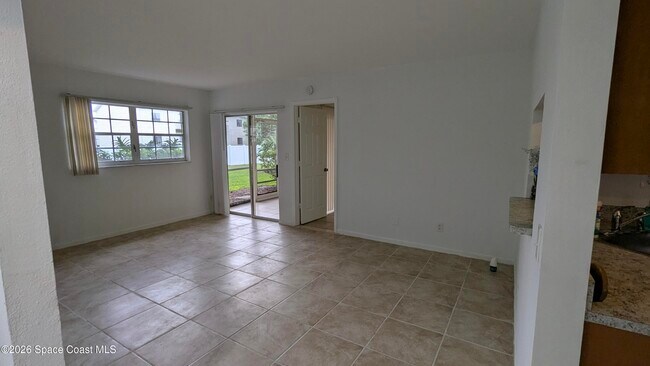 Building Photo - 1633 Sunny Brook Ln