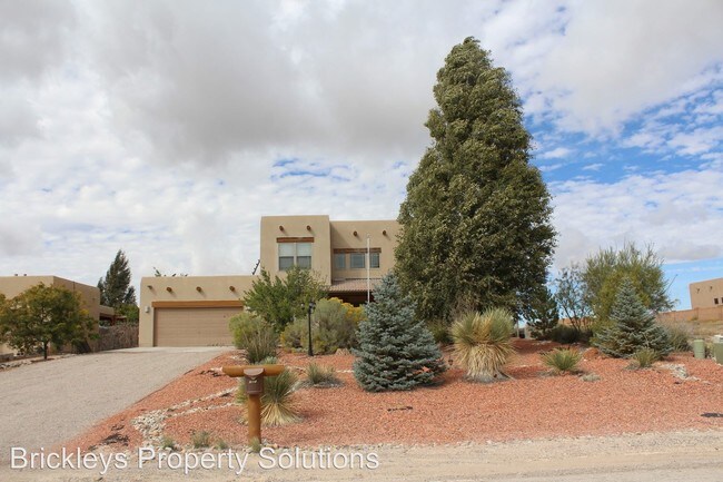 5 Br 3 Bath House 701 3rd St Ne House For Rent In Rio Rancho Nm Apartments Com