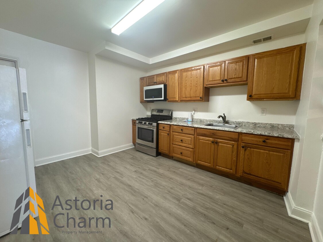 Foto principal - 1303 N Milton Ave
