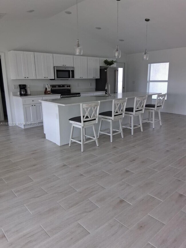 Foto del edificio - 1828 NW 30th St