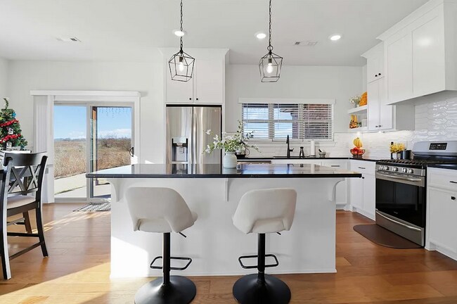 Foto del edificio - 1271 Bootleg Rd