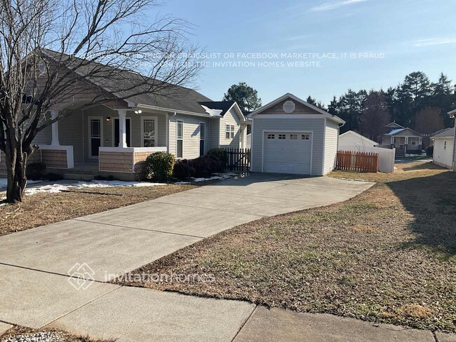 Building Photo - 1807 Chantilly Ln