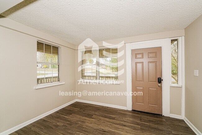 Foto del edificio - 760 Hopkins Dr