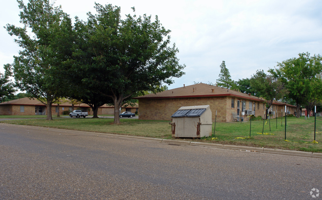 Building Photo - Plains Village Apartments