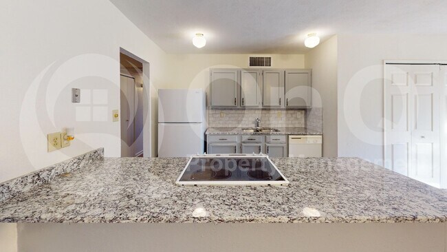 Foto del edificio - 5620 Pearce St