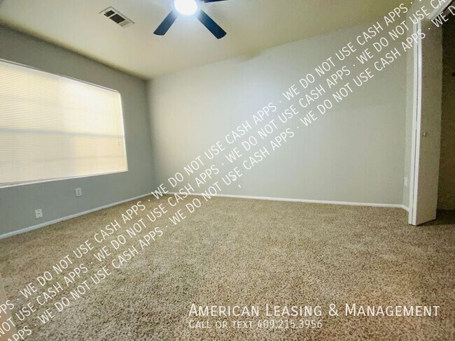 Foto del edificio - 971 Park Meadow Dr