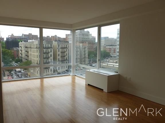 Foto principal - 2270 Frederick Douglass Boulevard