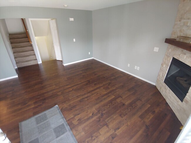 Foto del edificio - Wonderful 3 Bed, 2.5 Bath Townhome In Exce...