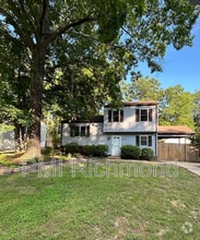 Building Photo - 10505 Queensway Ct