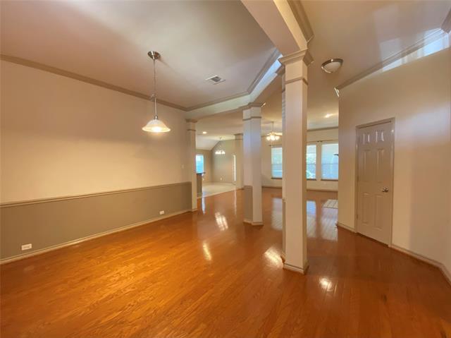 Building Photo - 1411 Chimney Rock Dr