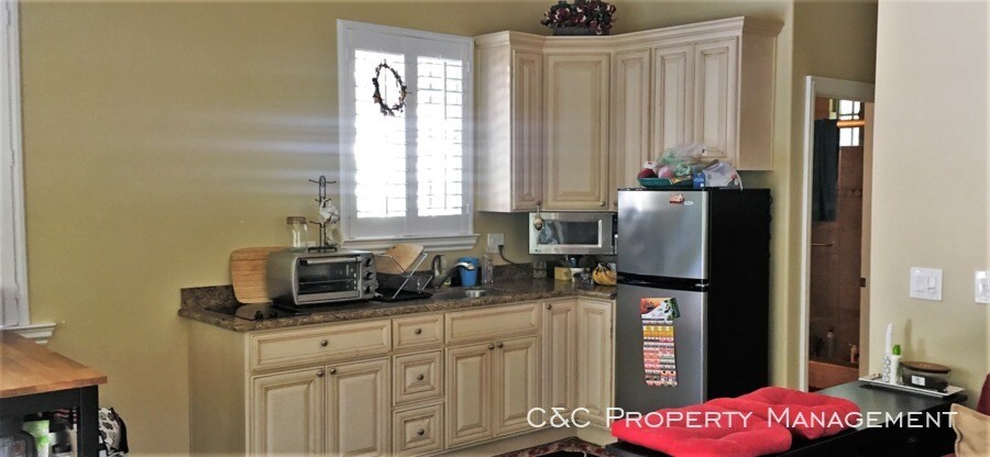 Foto principal - Guest House in Gorgeous Saratoga Neighborhood