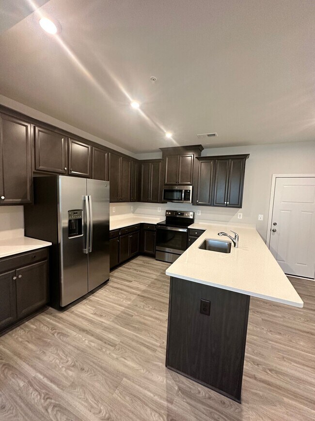 Building Photo - 9019 Telegraph Road Unit A Glen Allen, VA,...