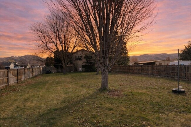 Foto del edificio - 2067 Sundown St