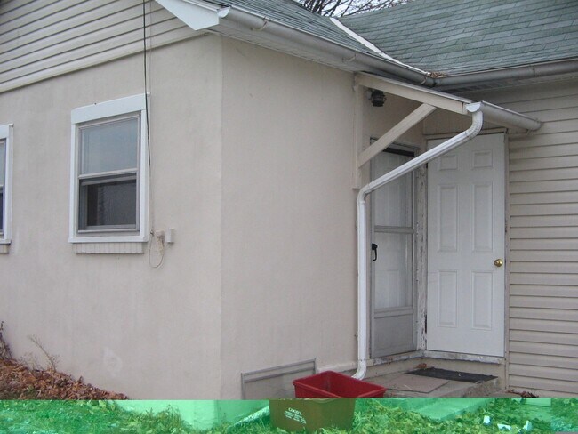 Foto del edificio - 1251 Newport Rd