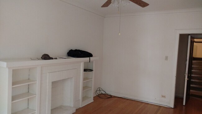 Foto del edificio - Work from Home? Big Four Room 1 (or 2) Bedroom or Office