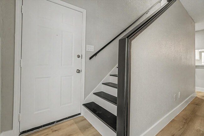 Foto del edificio - 9552 Windswept Ln
