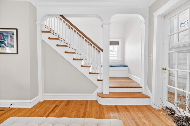 Foto del edificio - 14 Columbia Pl