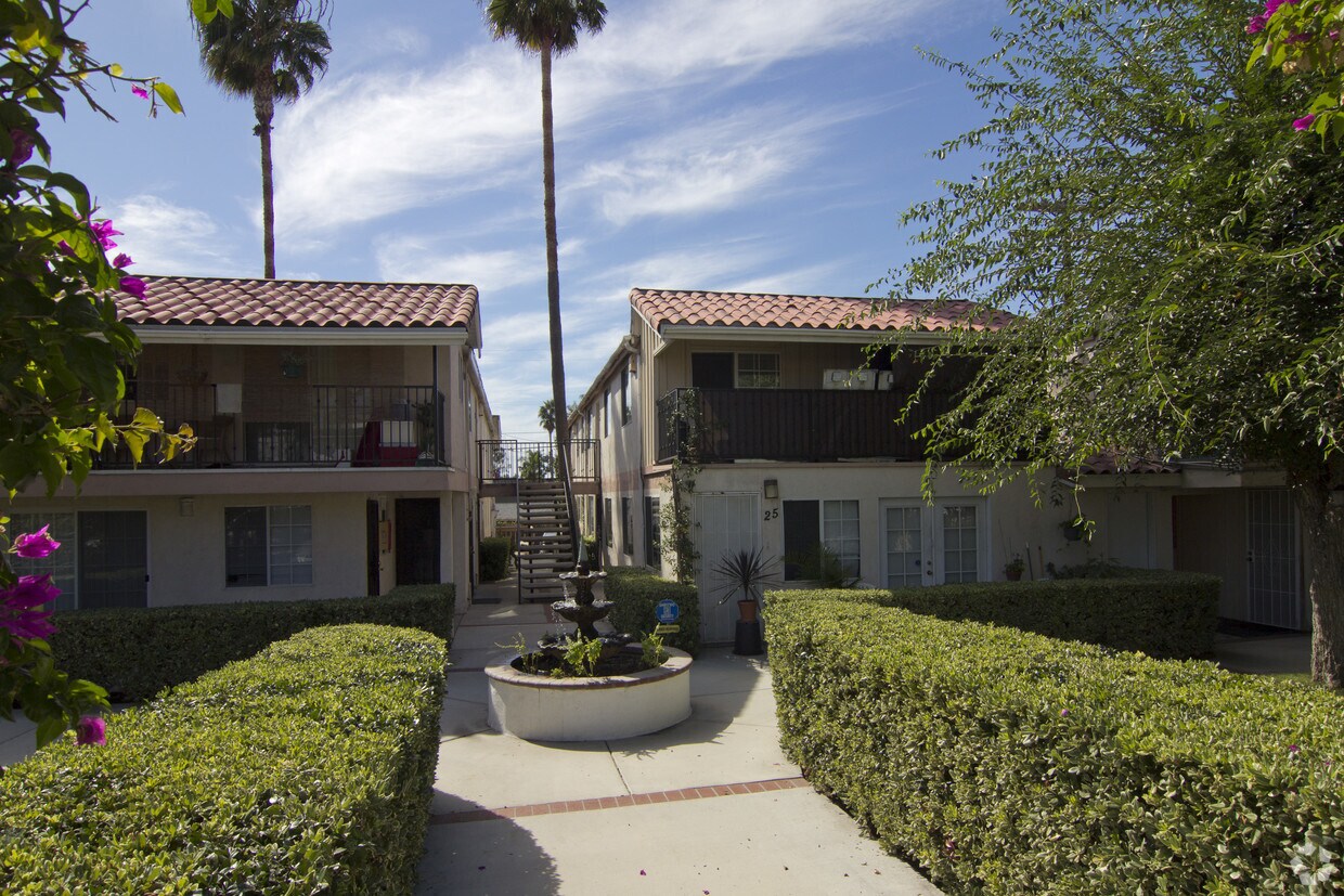 Building Photo - 3466 Del Rey St